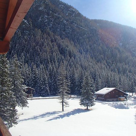 Le Rocher Hotel Champoluc Exterior foto